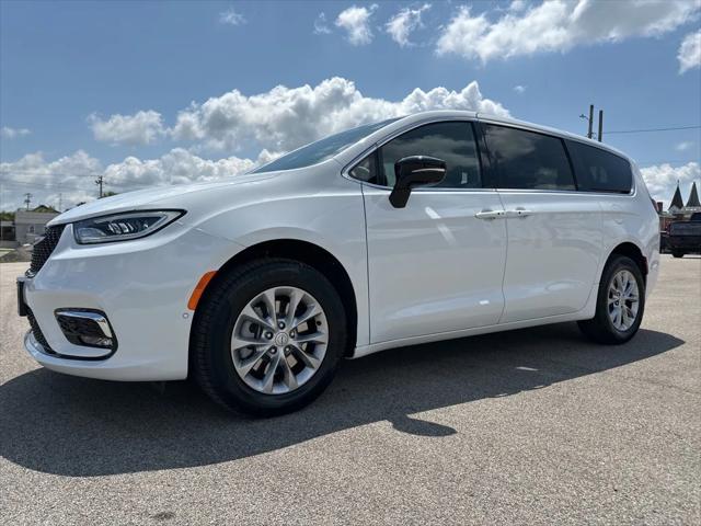 2025 Chrysler Pacifica PACIFICA SELECT AWD