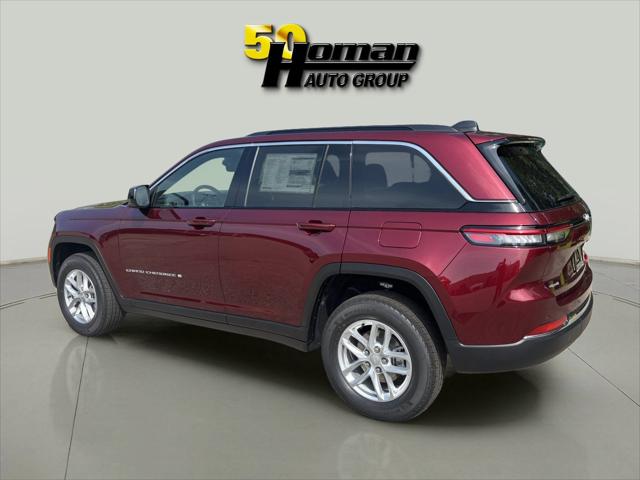 2025 Jeep Grand Cherokee GRAND CHEROKEE LAREDO X 4X4