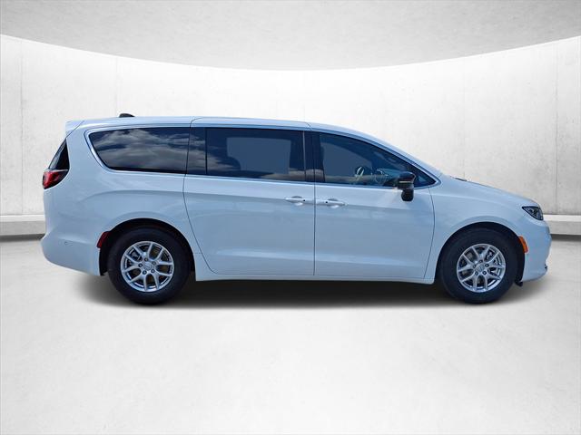2025 Chrysler Pacifica PACIFICA SELECT