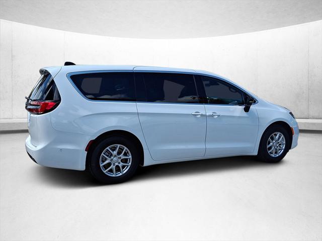 2025 Chrysler Pacifica PACIFICA SELECT