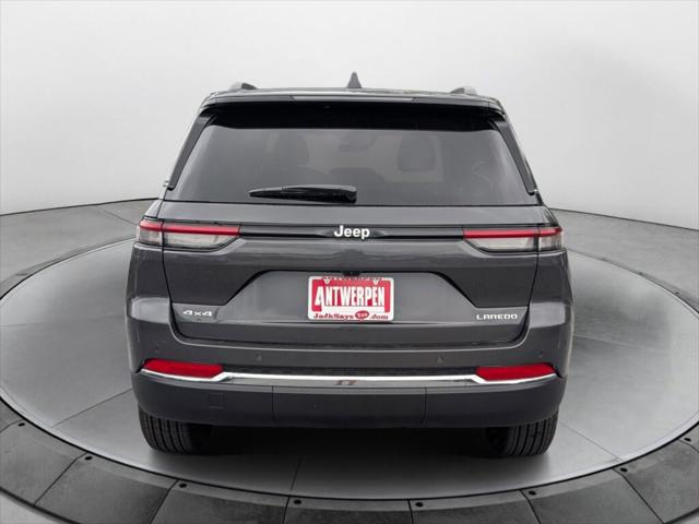2025 Jeep Grand Cherokee GRAND CHEROKEE LAREDO X 4X4