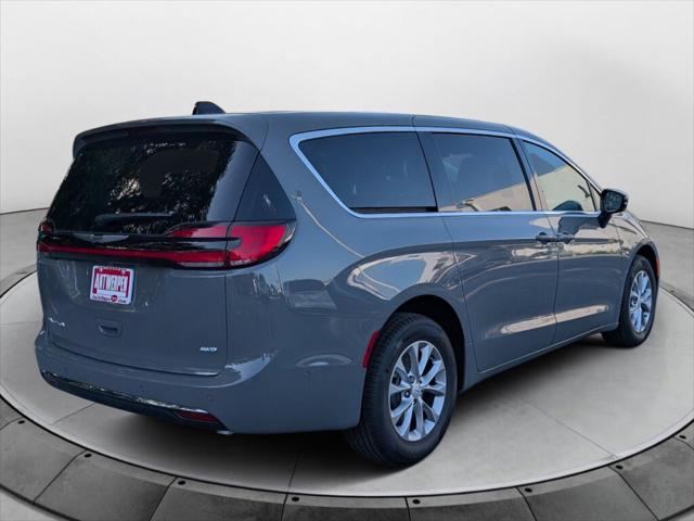 2025 Chrysler Pacifica PACIFICA SELECT AWD
