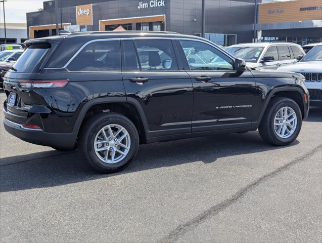 2025 Jeep Grand Cherokee GRAND CHEROKEE LAREDO X 4X4