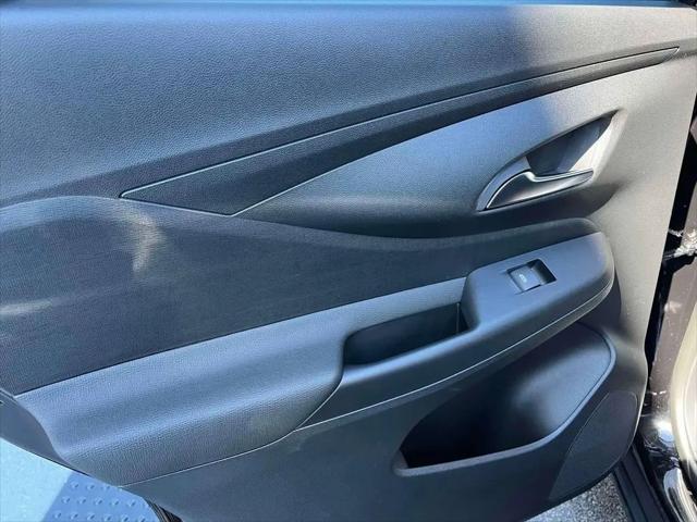 2025 Buick NV Preferred FWD