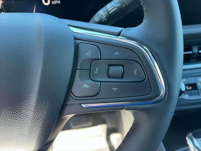 2025 Buick NV Preferred FWD