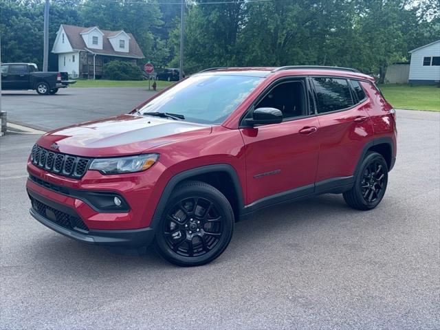 2025 Jeep Compass COMPASS LATITUDE 4X4