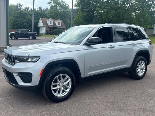 2024 Jeep Grand Cherokee Laredo X 4x4