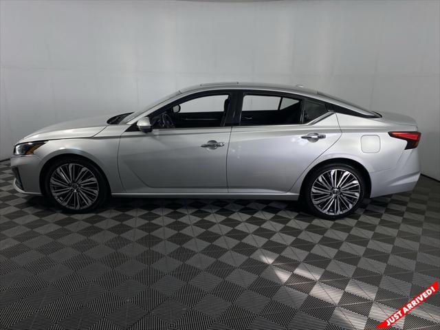 2023 Nissan Altima SL FWD