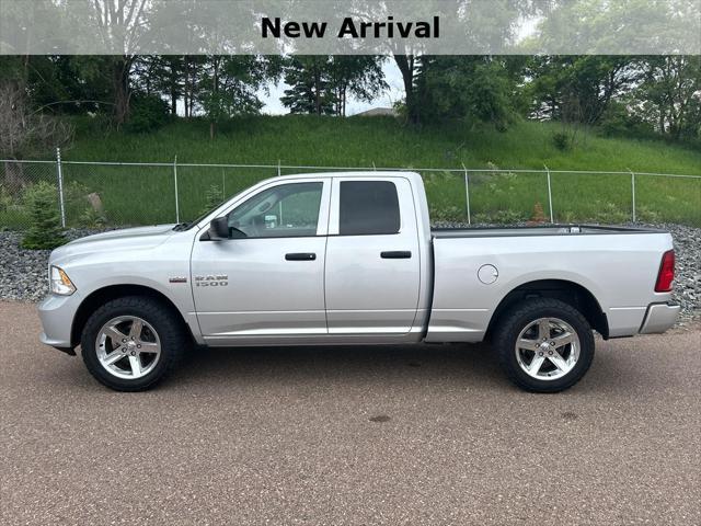 2017 RAM 1500 Express Quad Cab 4x4 64 Box