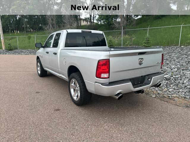 2017 RAM 1500 Express Quad Cab 4x4 64 Box