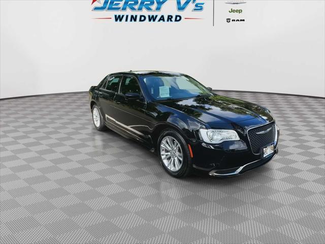 2020 Chrysler 300 Touring L