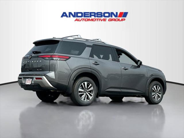 2023 Nissan Pathfinder SL 4WD