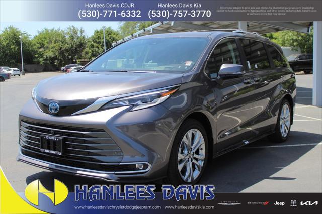 2023 Toyota Sienna Platinum