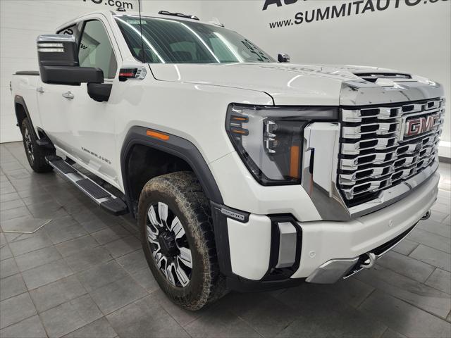2024 GMC Sierra 2500HD 4WD Crew Cab Standard Bed Denali