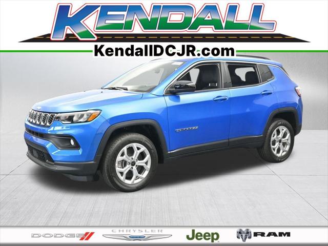 2025 Jeep Compass COMPASS LATITUDE 4X4