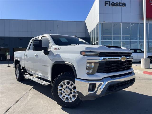2024 Chevrolet Silverado 2500HD 4WD Crew Cab Standard Bed LT