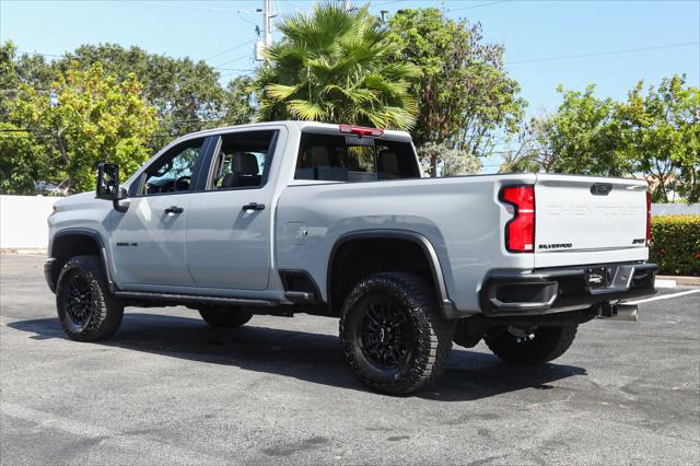 2025 Chevrolet Silverado 2500HD 4WD Crew Cab Standard Bed ZR2