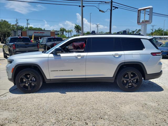 2023 Jeep Grand Cherokee L Altitude 4x4