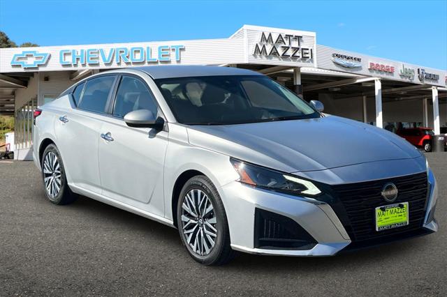 2023 Nissan Altima SV FWD