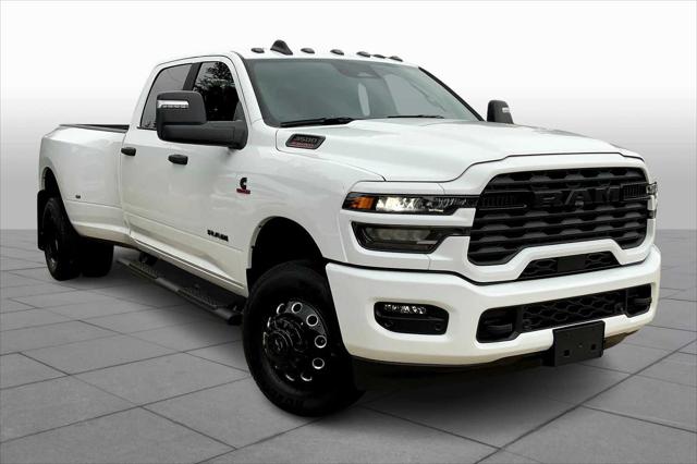 2025 RAM Ram 3500 RAM 3500 LONE STAR CREW CAB 4X4 8 BOX