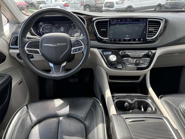 2022 Chrysler Pacifica Hybrid Limited
