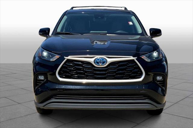 2023 Toyota Highlander Hybrid LE
