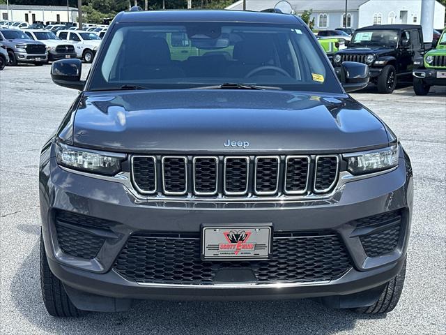 2023 Jeep Grand Cherokee Laredo 4x2