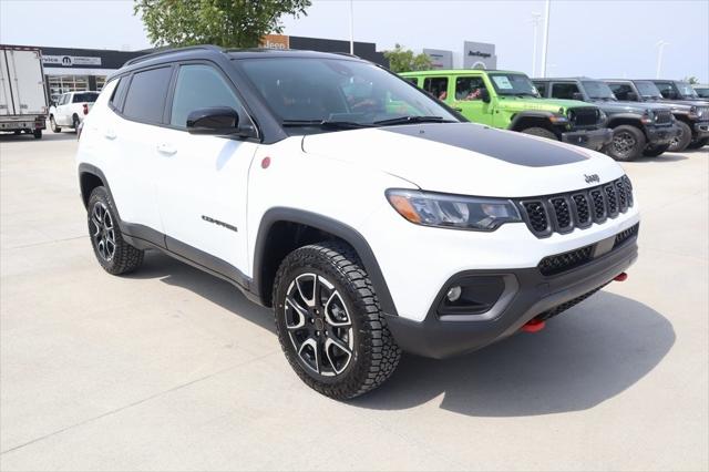 2025 Jeep Compass COMPASS TRAILHAWK 4X4