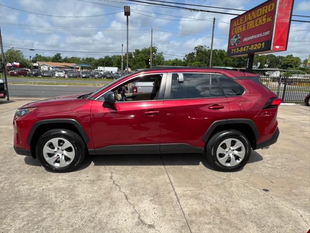 2019 Toyota RAV4 LE