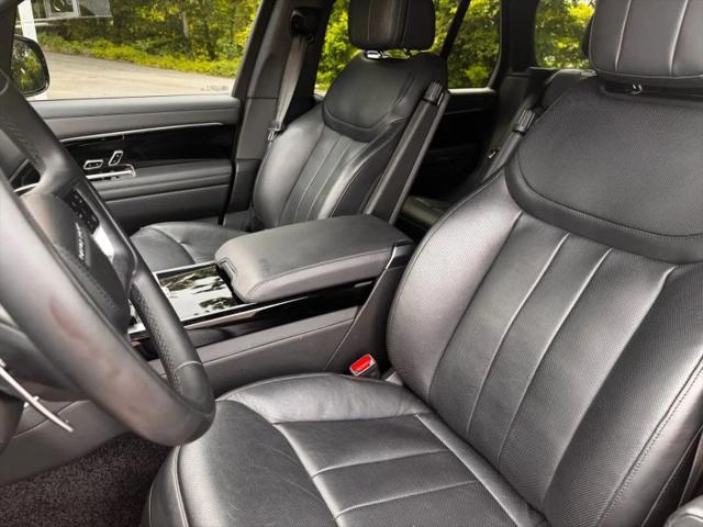 2023 Land Rover Range Rover P530 SE