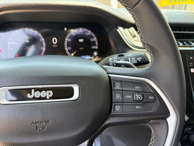 2023 Jeep Grand Cherokee L Laredo 4x4