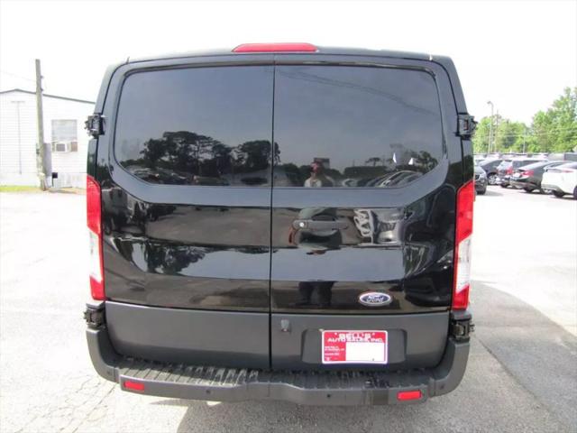 2018 Ford Transit w/Sliding Side Door w/RWB