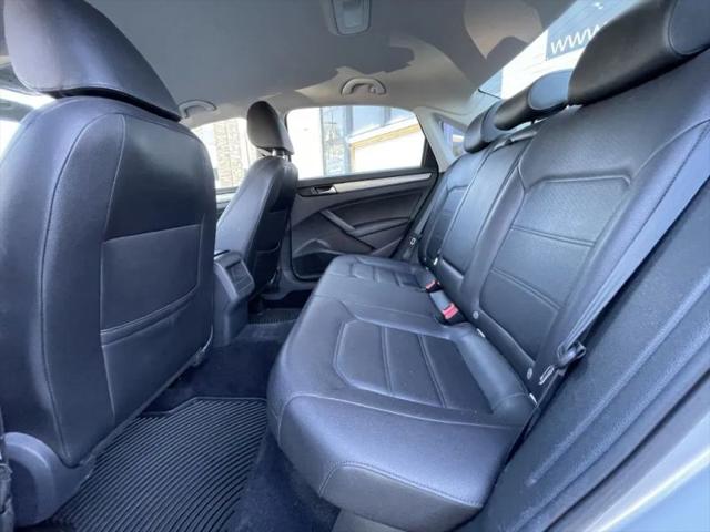 2014 Volkswagen Passat 1.8T Wolfsburg Edition