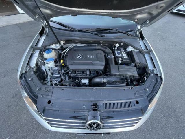 2014 Volkswagen Passat 1.8T Wolfsburg Edition