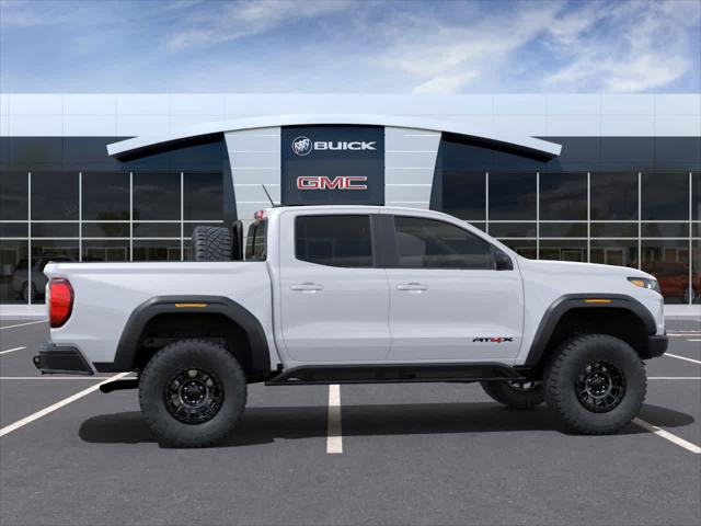 2025 GMC Canyon 4WD AT4