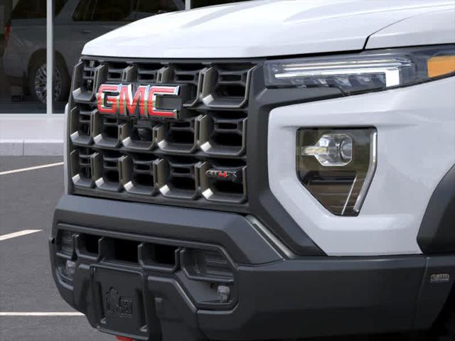 2025 GMC Canyon 4WD AT4