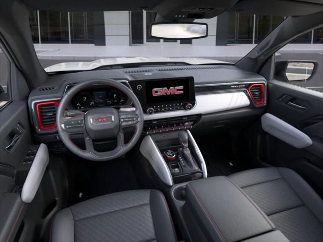 2025 GMC Canyon 4WD AT4