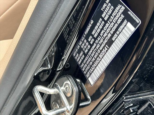 2025 Porsche Macan T