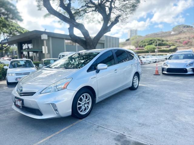 2012 Toyota Prius v Five
