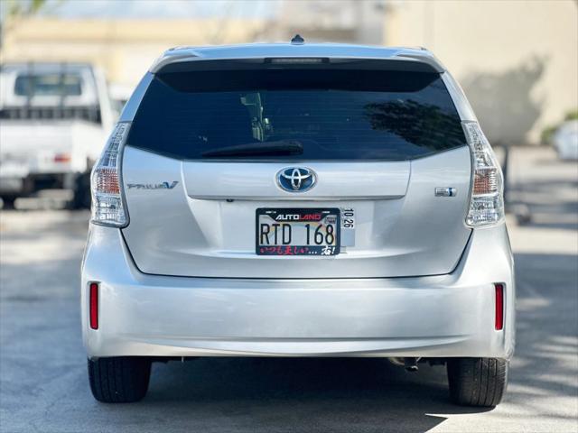 2012 Toyota Prius v Five