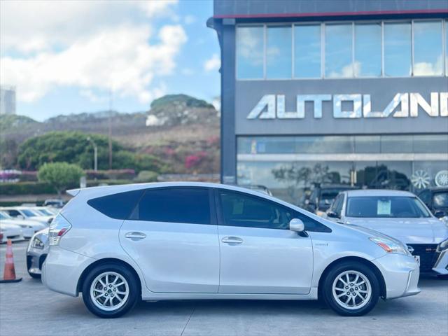 2012 Toyota Prius v Five