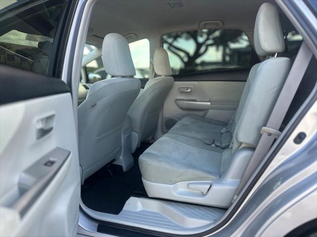 2012 Toyota Prius v Five