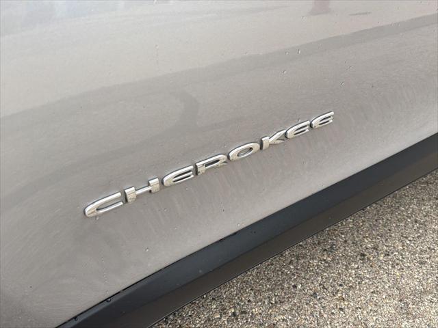Used 2019 Jeep Cherokee For Sale in Jackson, MI