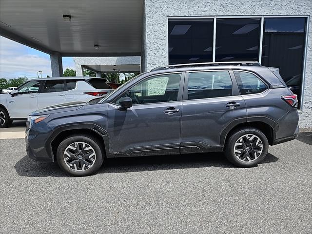 2025 Subaru Forester Base