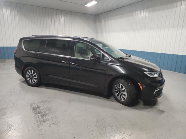 2021 Chrysler Pacifica Hybrid Touring L