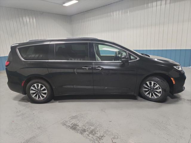 2021 Chrysler Pacifica Hybrid Touring L