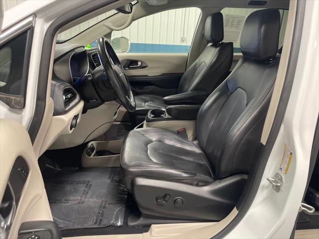 2021 Chrysler Pacifica Hybrid Touring L