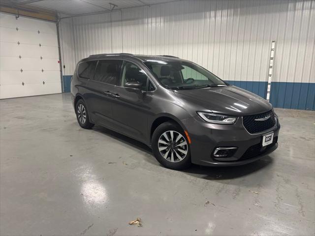 2021 Chrysler Pacifica Hybrid Touring L