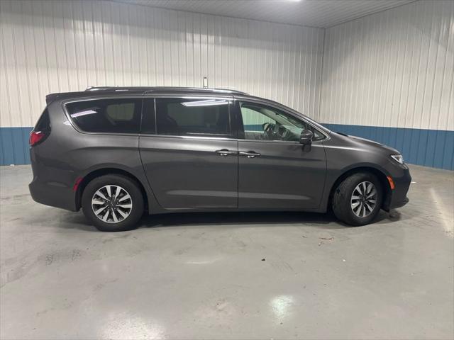 2021 Chrysler Pacifica Hybrid Touring L