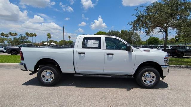 2025 RAM Ram 2500 RAM 2500 TRADESMAN CREW CAB 4X4 64 BOX